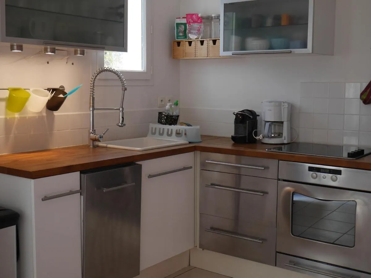 Maison Recente A 600M De La Plage Avec Jardin Et Terrasse, Pres De Sauzon - Fr-1-418-212 Holiday home
