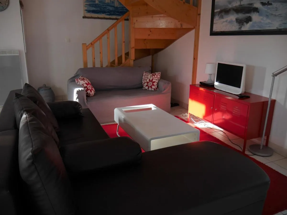 Maison Recente A 600M De La Plage Avec Jardin Et Terrasse, Pres De Sauzon - Fr-1-418-212 Holiday home